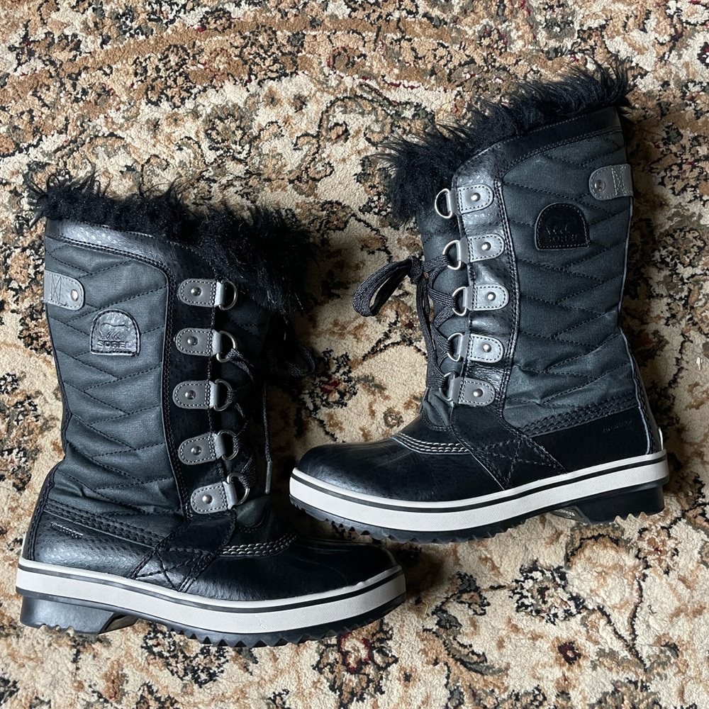 Sorel Tofino II Youth Waterproof Boot Size 4 Black Warm Winter Outdoor Hiking - Picture 7 of 7
